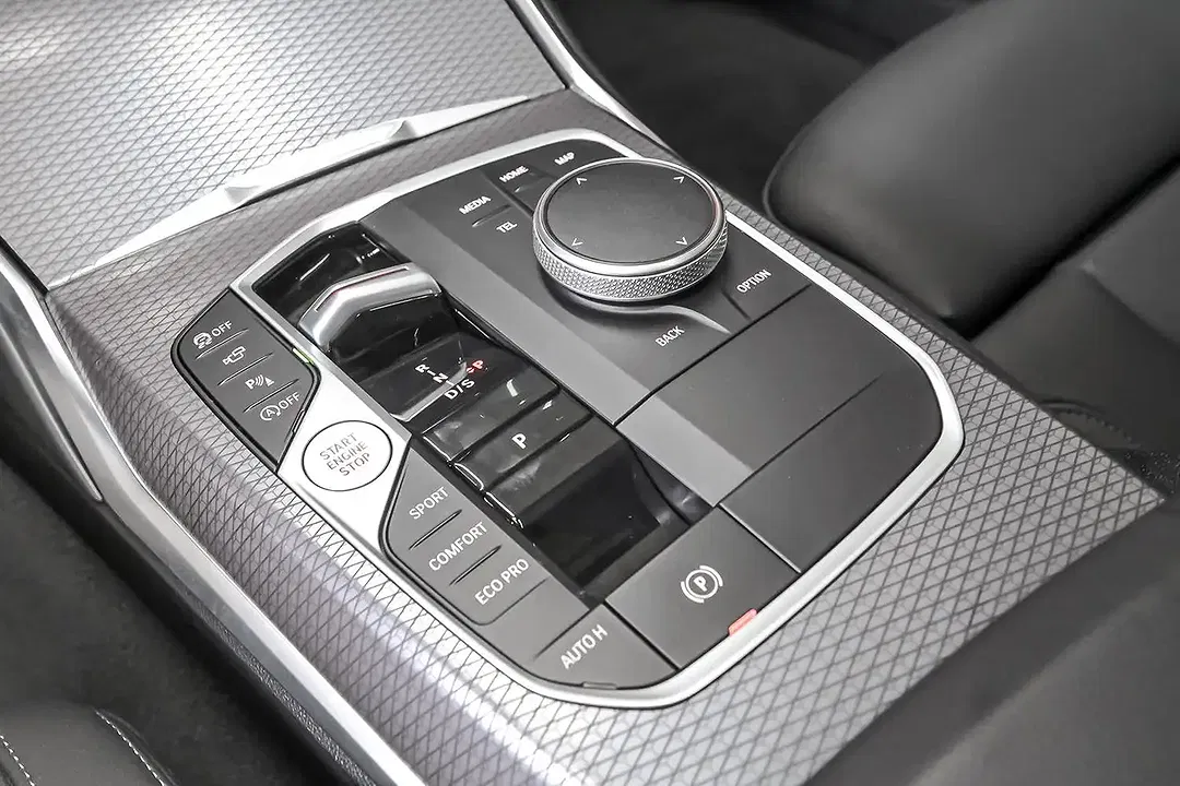BMW 318 Touring - Thumbnail 11