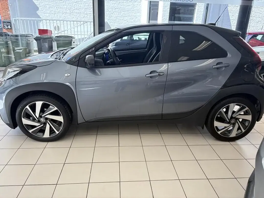 Toyota Aygo - Thumbnail 10