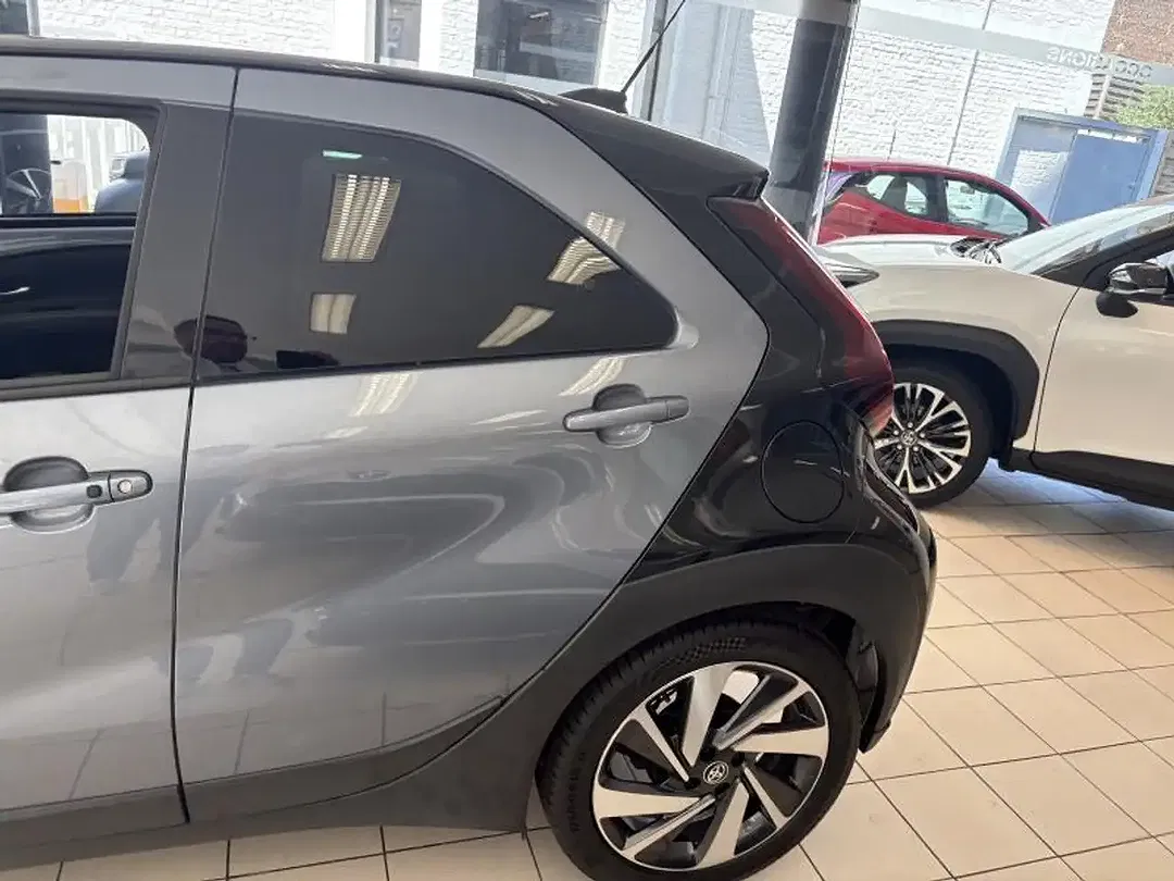 Toyota Aygo - Thumbnail 12