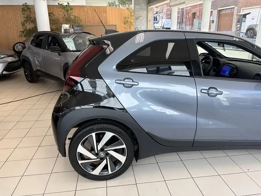 Toyota Aygo - Thumbnail 6