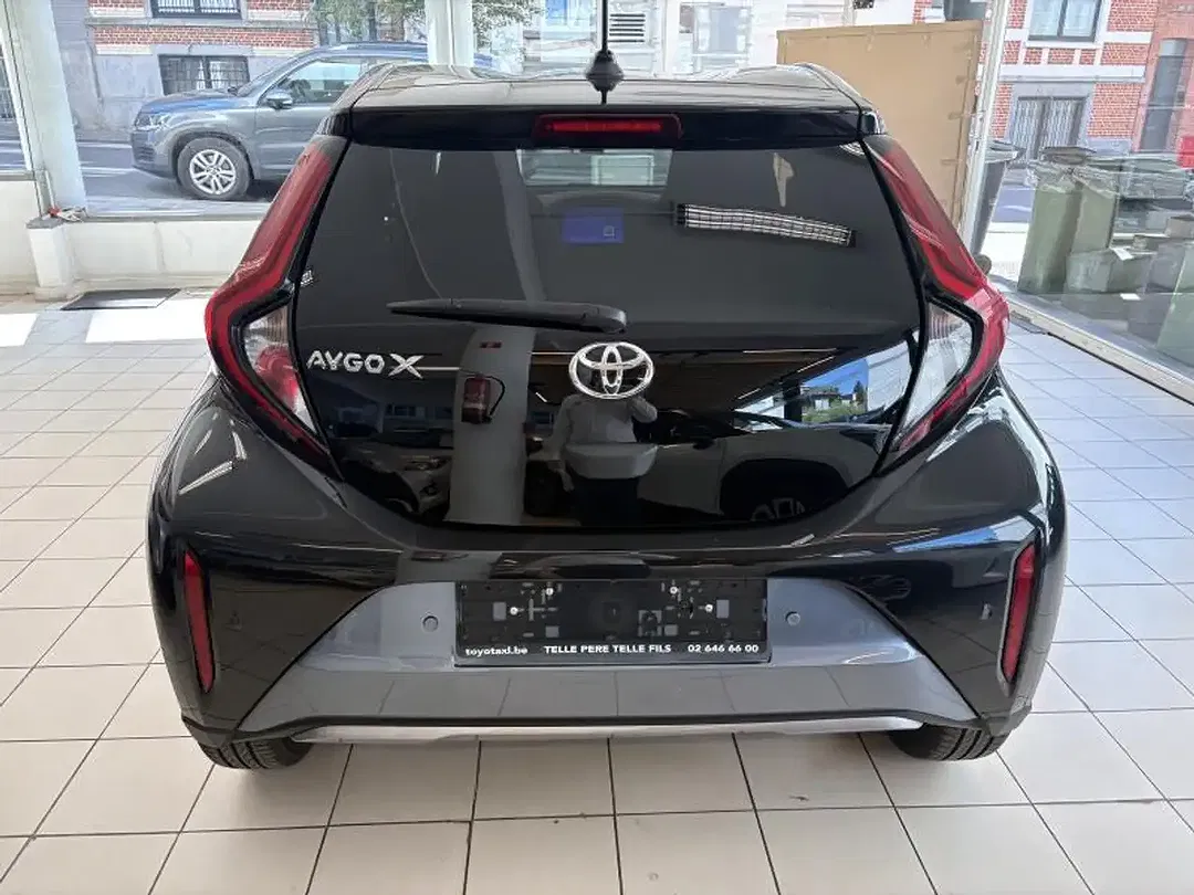 Toyota Aygo - Thumbnail 8
