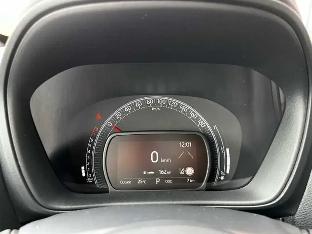 Toyota Aygo X CVT Business Edition - Thumbnail 10