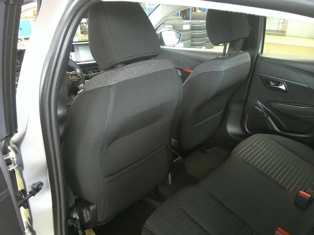 Peugeot 208 PureTech Active - Thumbnail 14