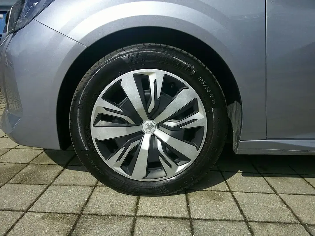 Peugeot 208 PureTech Active - Thumbnail 8