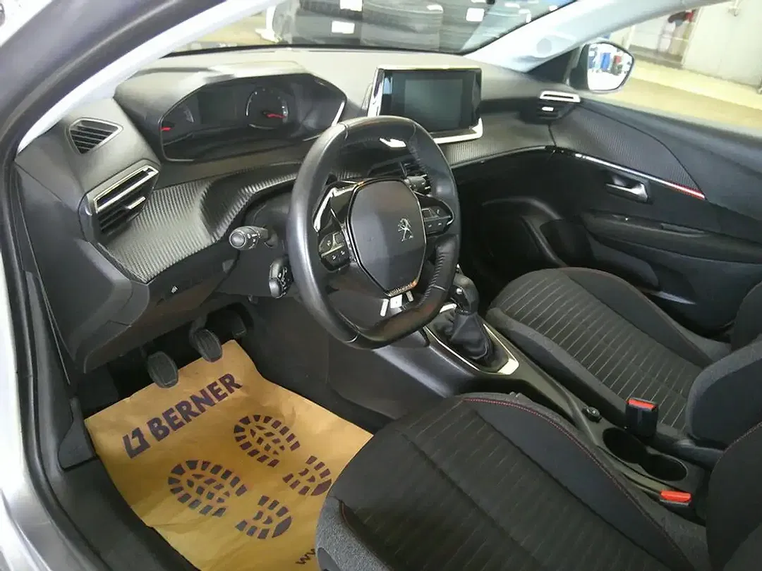 Peugeot 208 PureTech Active - Thumbnail 9