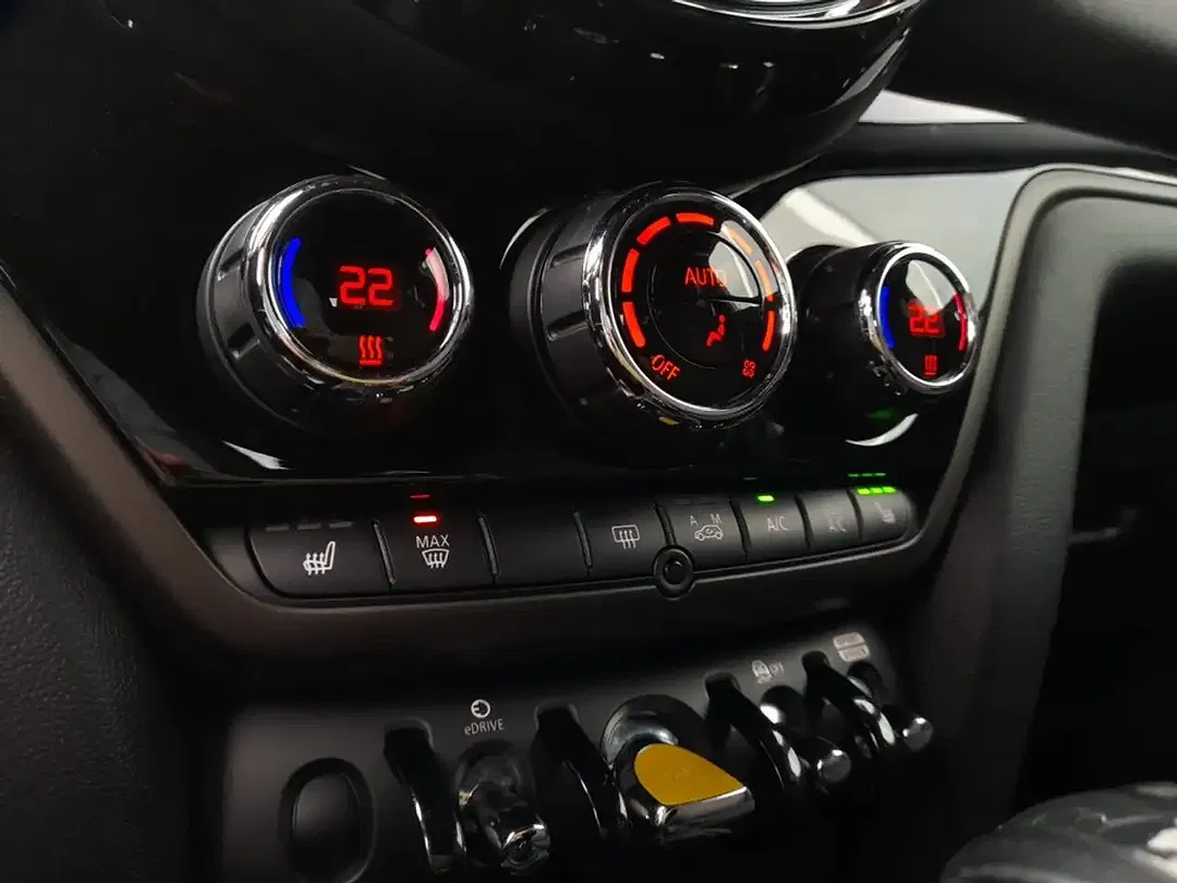 MINI Countryman SE All4 PHEV AUT 4x4 - Thumbnail 6