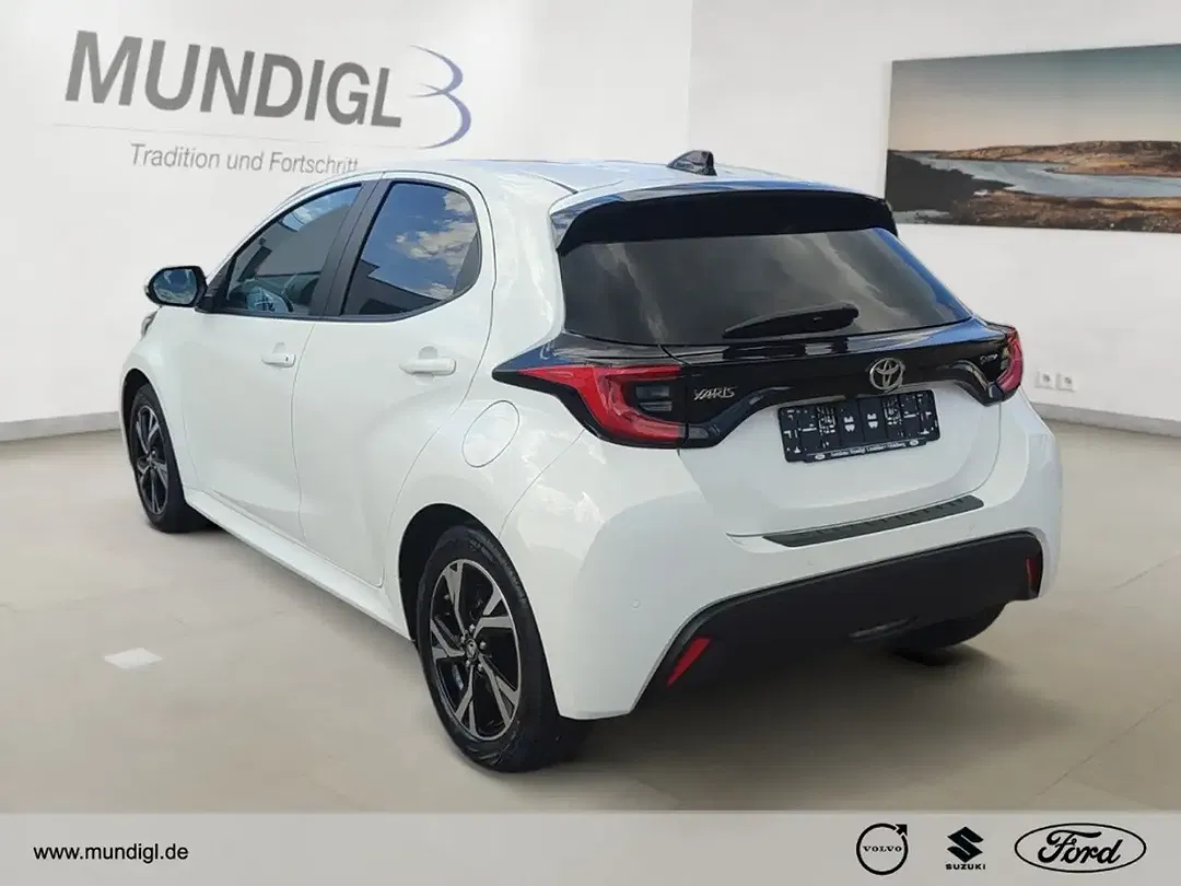 Toyota Yaris Hybrid Teamplayer - Thumbnail 4