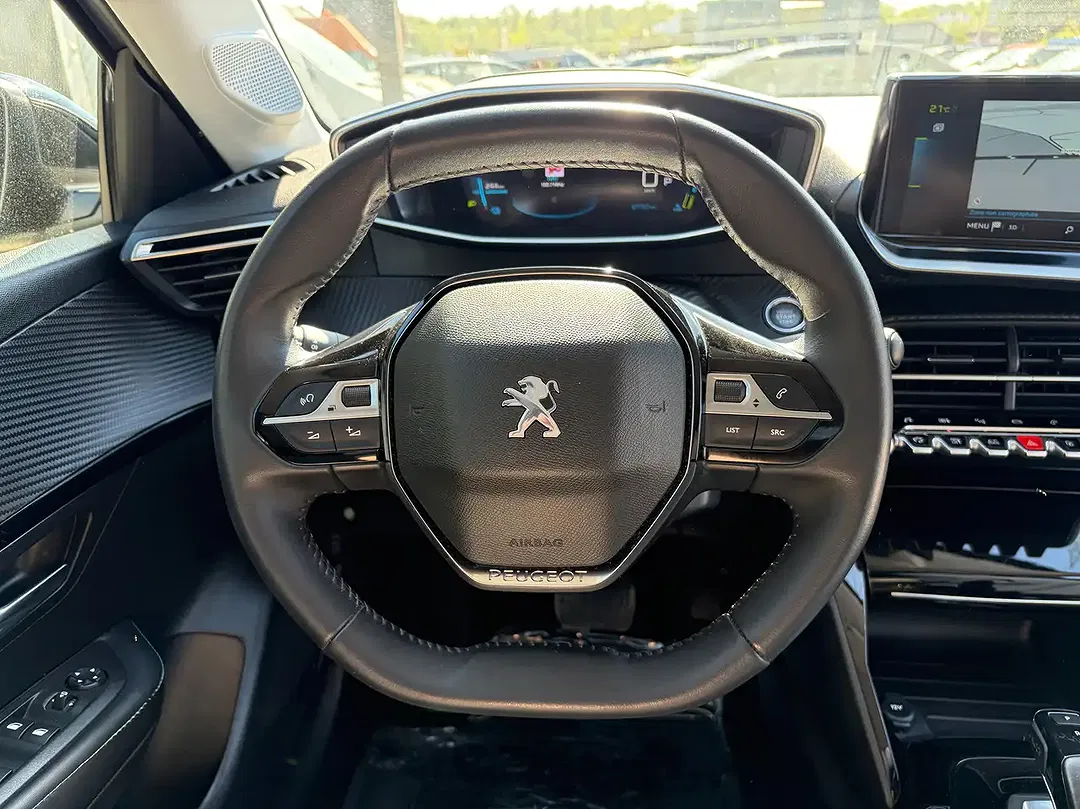 Peugeot e-208 Allure - Thumbnail 20