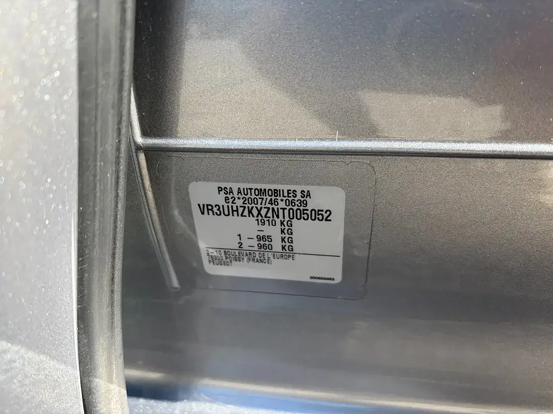 Peugeot e-208 Allure - foto 26