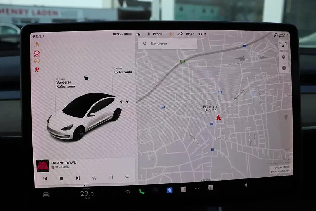Tesla Model 3 RWD Standard Range Plus - Thumbnail 12