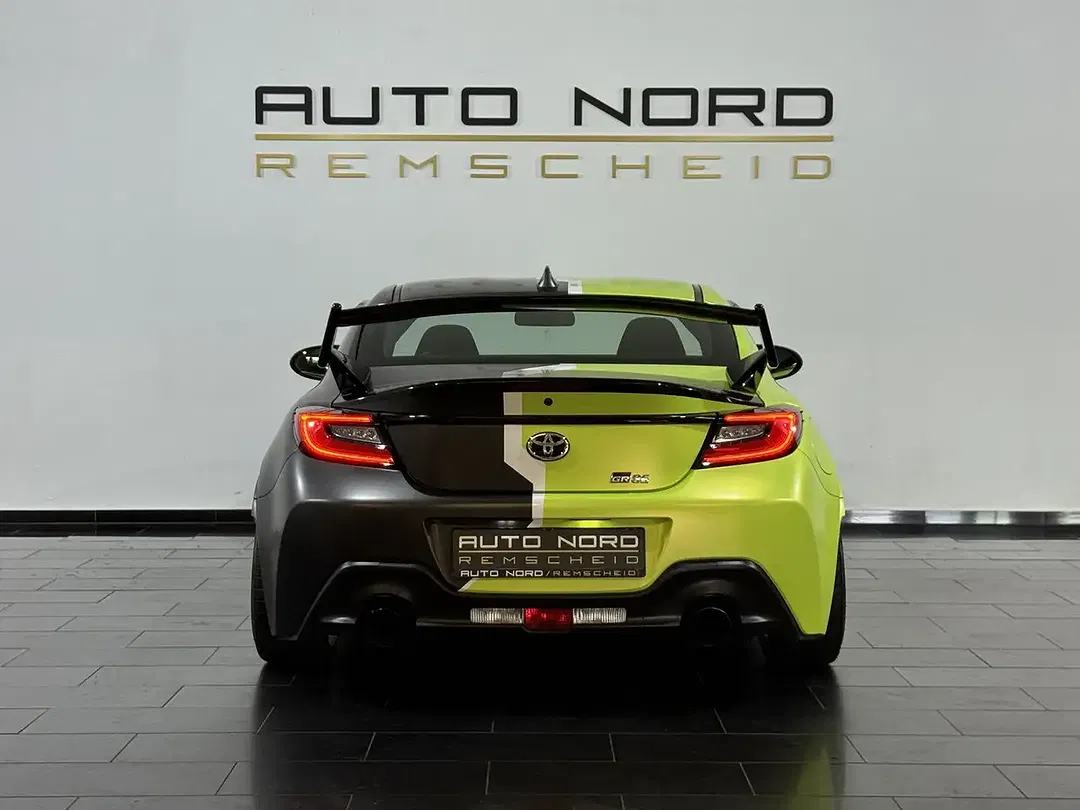 Toyota GR86 Premium - Thumbnail 9