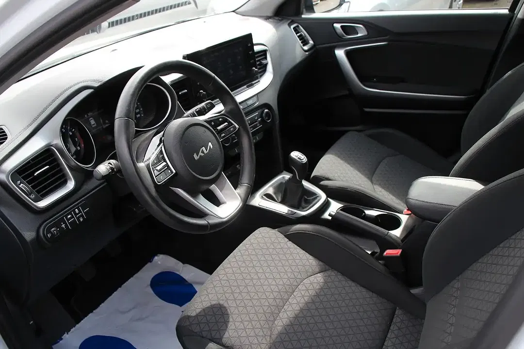 Kia Ceed / cee'd - Thumbnail 6