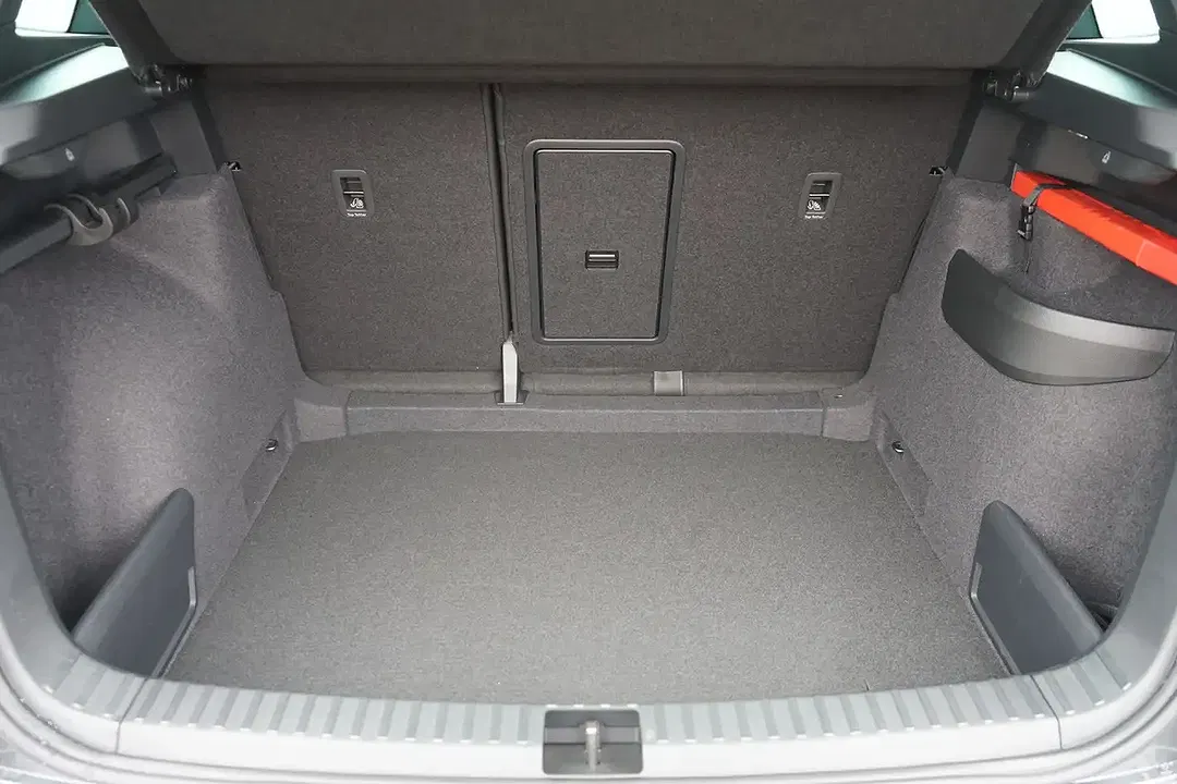 Skoda Karoq 1.5 TSI DSG Sportline - Thumbnail 7