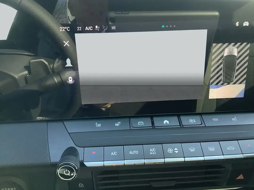 Opel Astra Hybrid Ultimate - Thumbnail 10