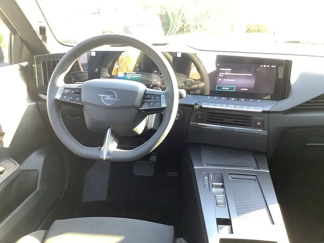 Opel Astra Hybrid Ultimate - Thumbnail 18