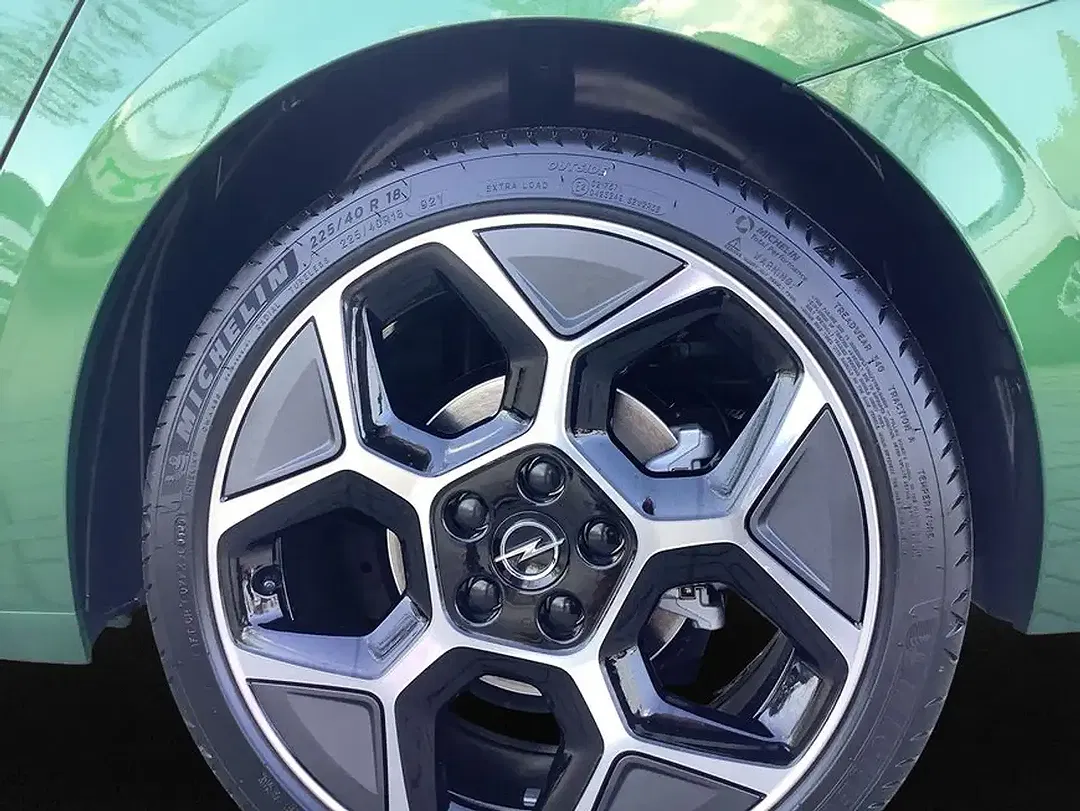 Opel Astra Hybrid Ultimate - Thumbnail 7