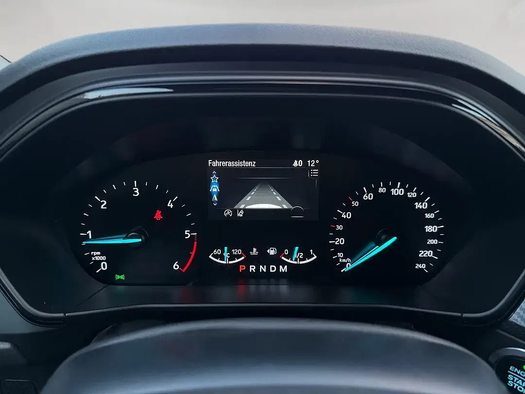 Ford Focus 2.0 EcoBlue AUT ST-Line - foto 15