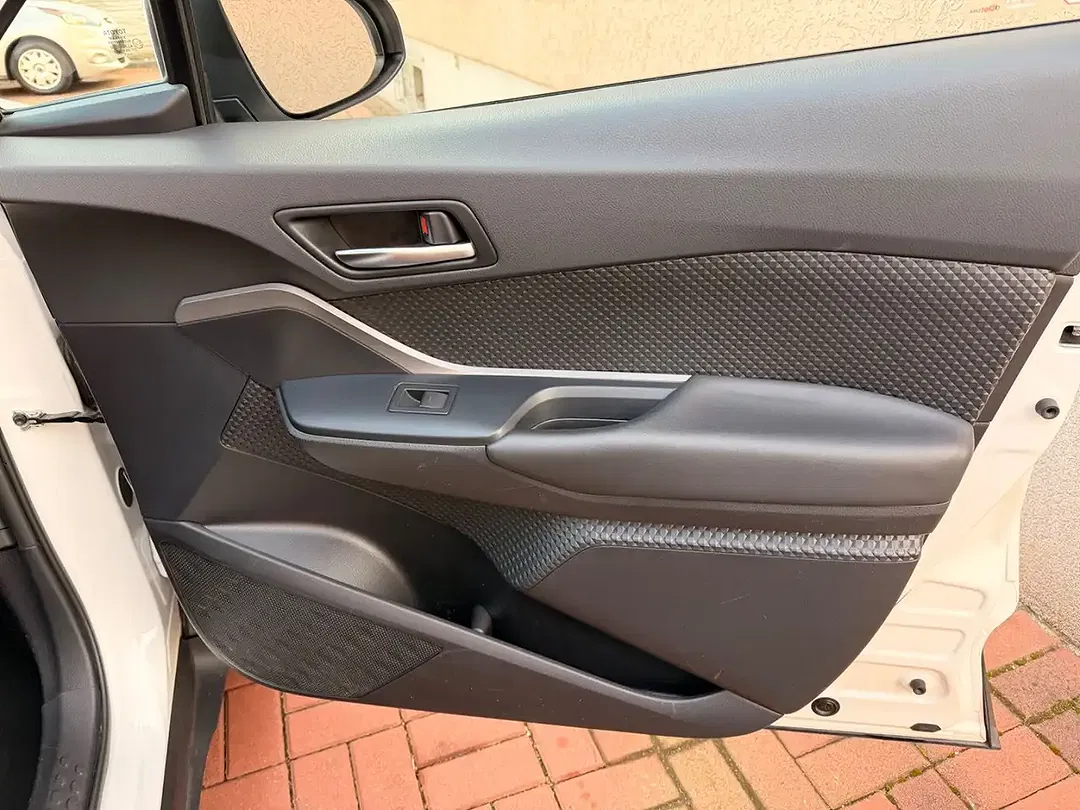 Toyota C-HR AUT Hybrid - foto 15