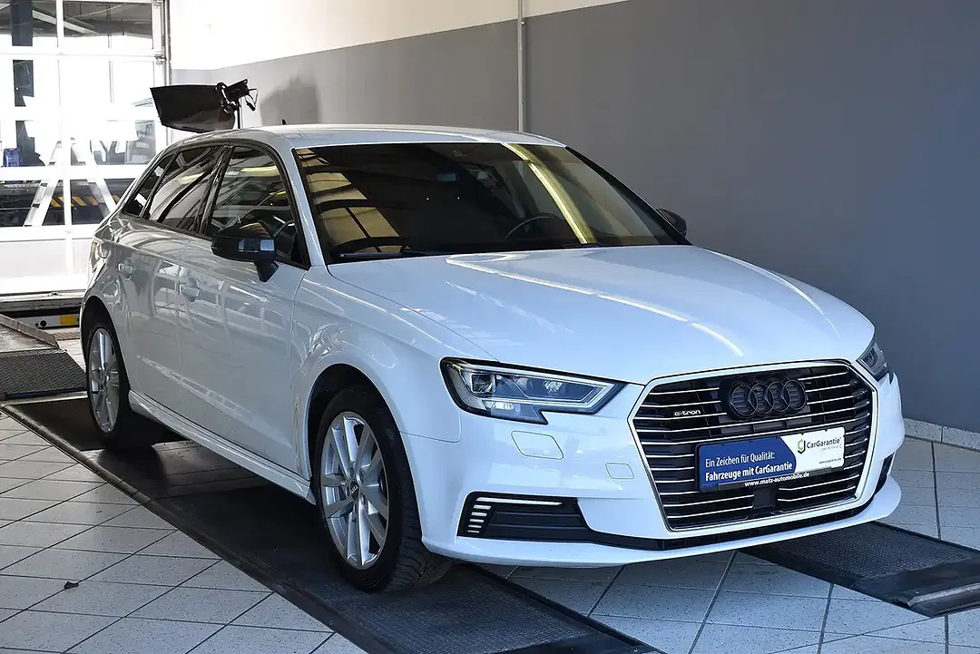 Audi A3 40 e-tron S tronic Sportback - Thumbnail 3