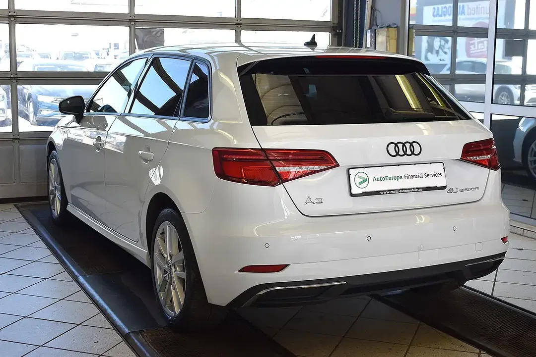 Audi A3 40 e-tron S tronic Sportback - Thumbnail 4