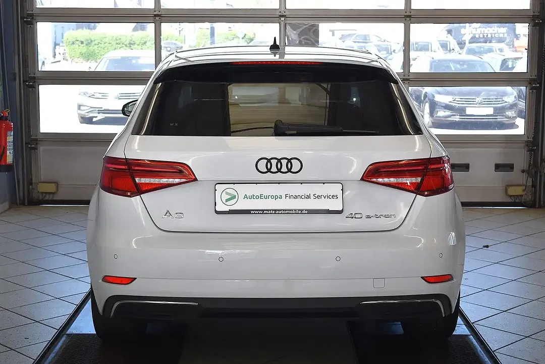 Audi A3 40 e-tron S tronic Sportback - Thumbnail 5