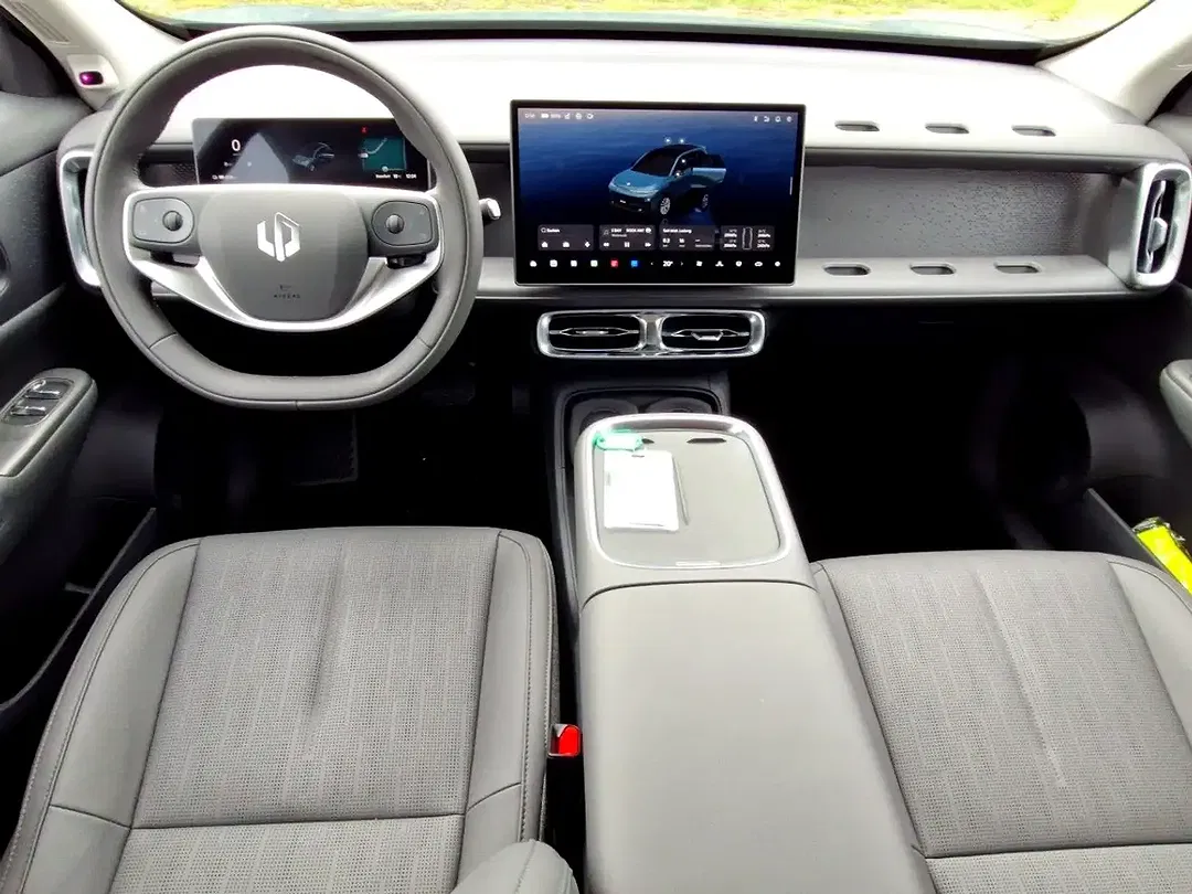 Leapmotor B10 - Thumbnail 9