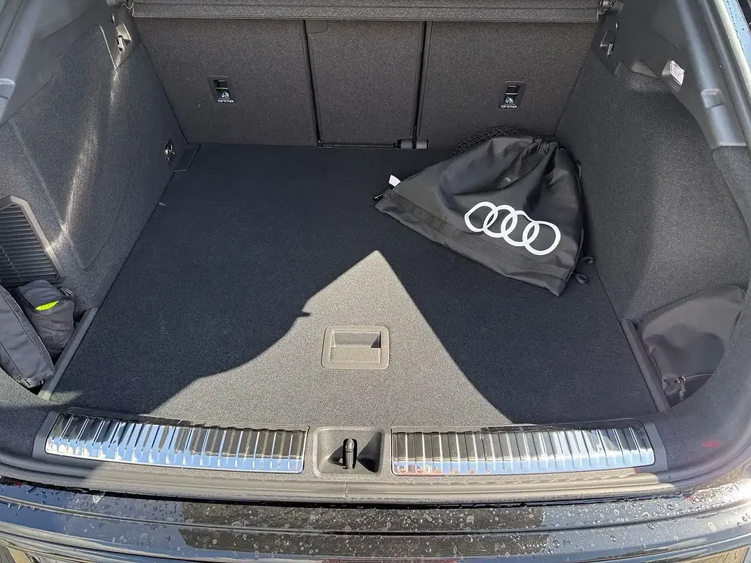 Audi Q3 S tronic - Thumbnail 10