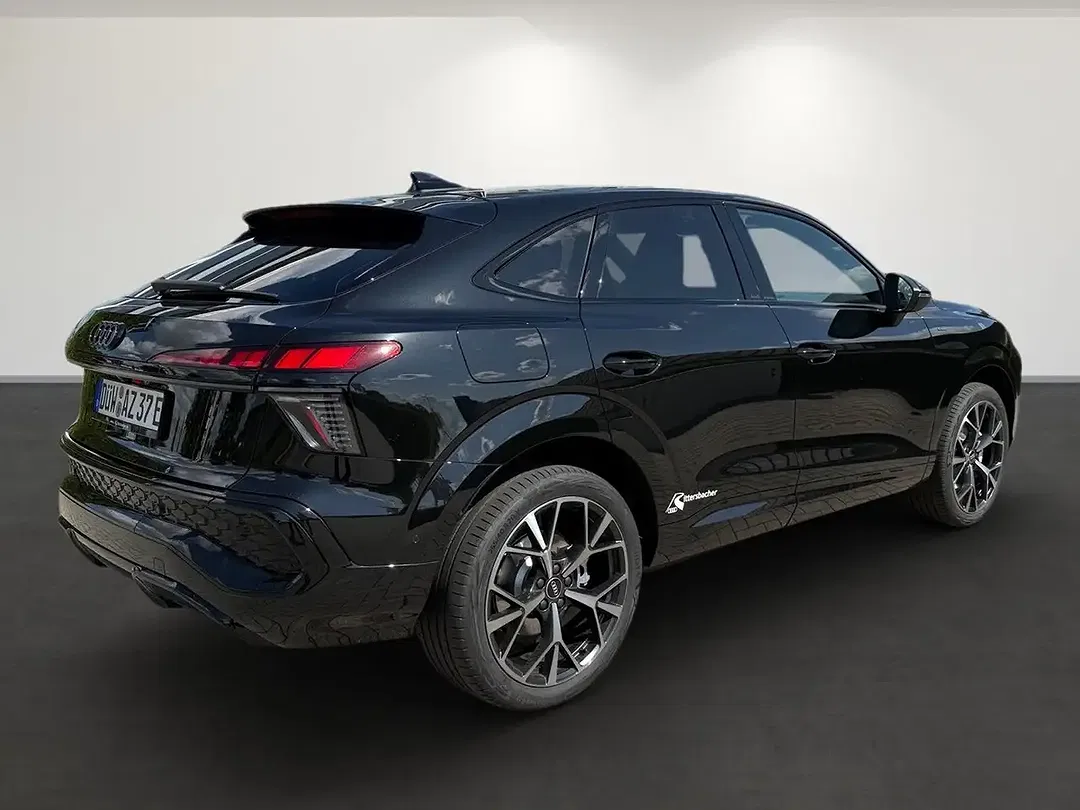 Audi Q3 S tronic - Thumbnail 4
