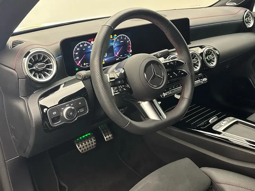 Mercedes-Benz CLA 200 AMG Burmester Night - Thumbnail 12