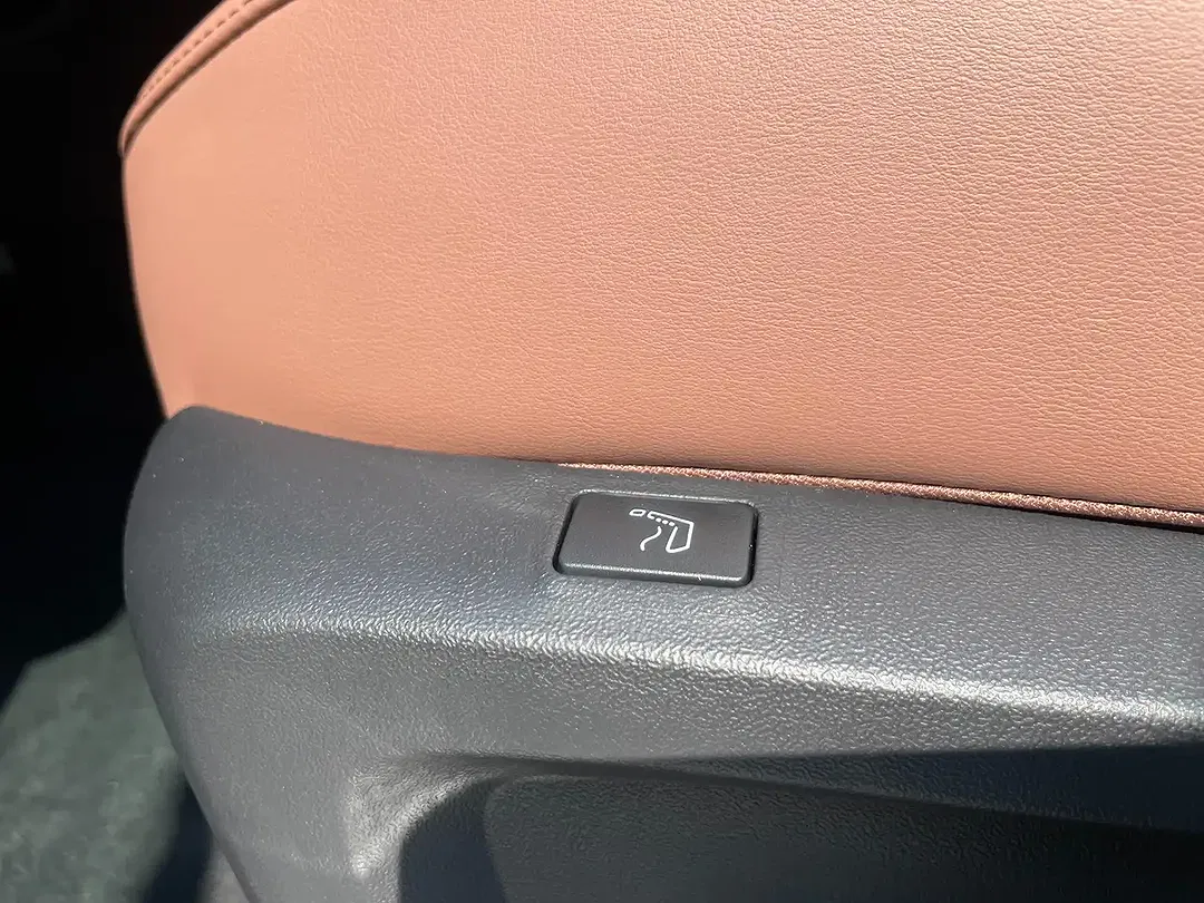 Mitsubishi Outlander 2.4 PHEV Hybrid Top Luxury - foto 13