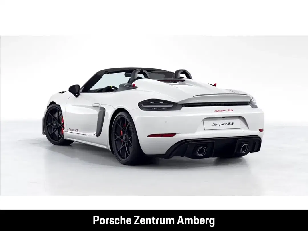 Porsche 718 Spyder RS - Thumbnail 3