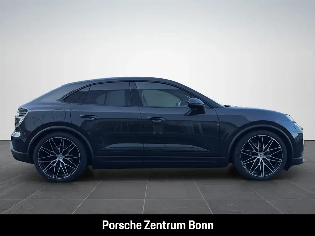 Porsche Macan - Thumbnail 4