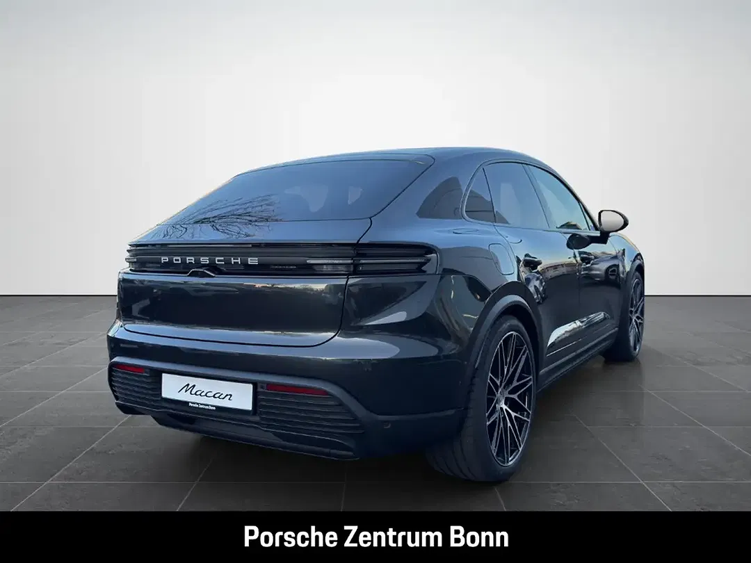 Porsche Macan - Thumbnail 5