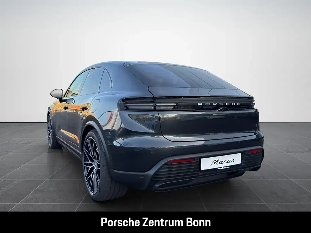 Porsche Macan - Thumbnail 7