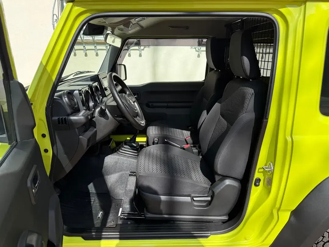 Suzuki Jimny 4x4 - Thumbnail 14
