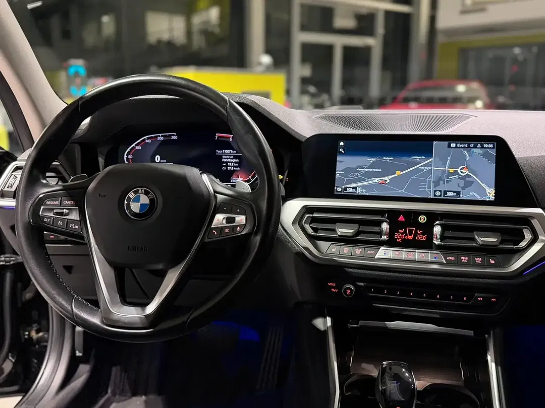 BMW 320 Sport Line - Thumbnail 29