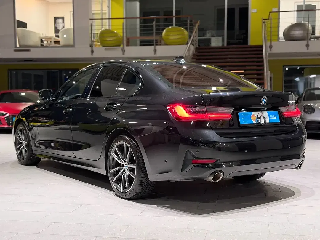 BMW 320 Sport Line - Thumbnail 3