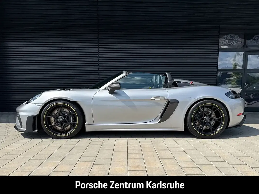 Porsche 718 Spyder RS - foto 2