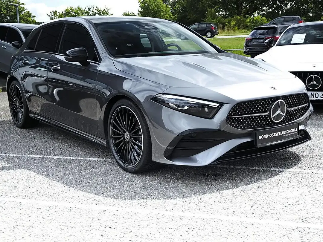 Mercedes-Benz A 200 AMG MBUX Night - Thumbnail 5