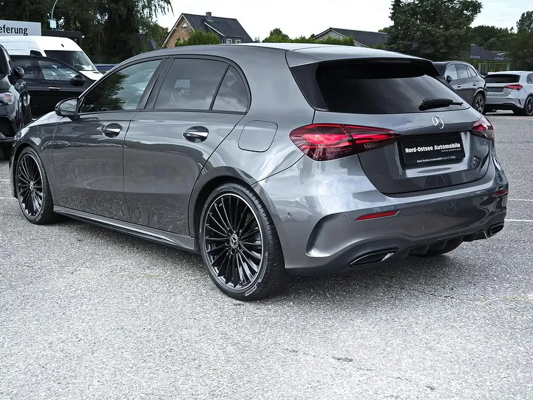 Mercedes-Benz A 200 AMG MBUX Night - Thumbnail 6