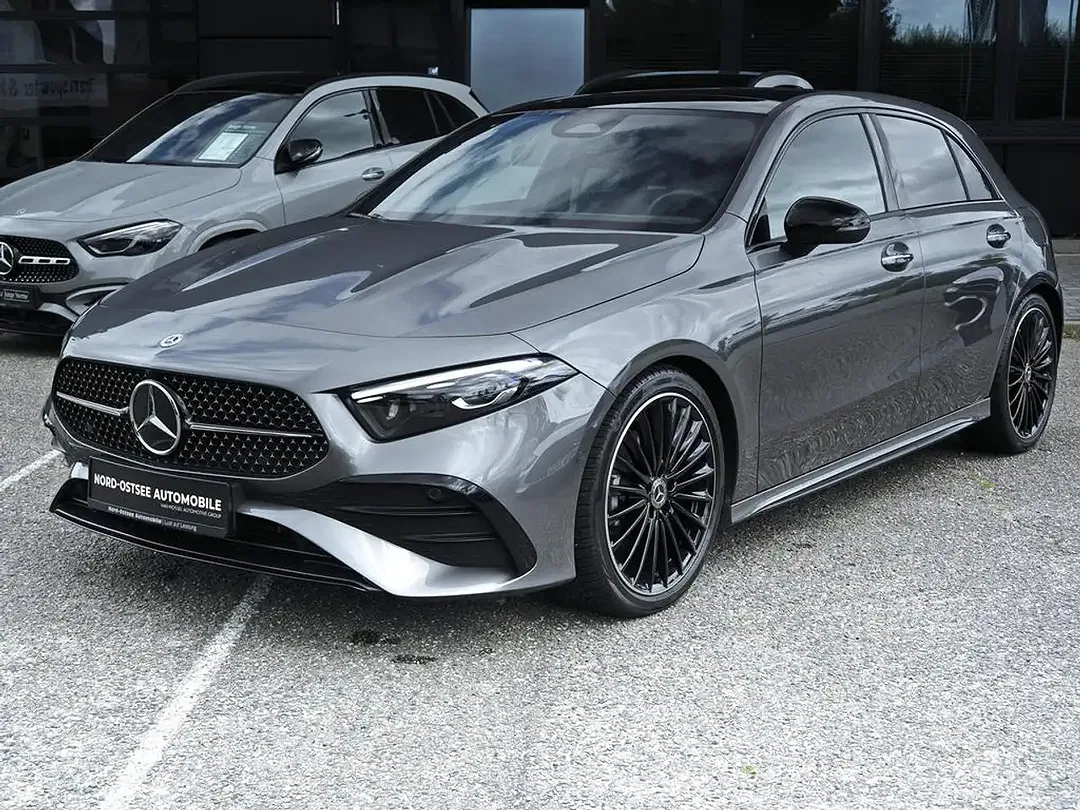 Mercedes-Benz A 200 AMG MBUX Night - Thumbnail 8