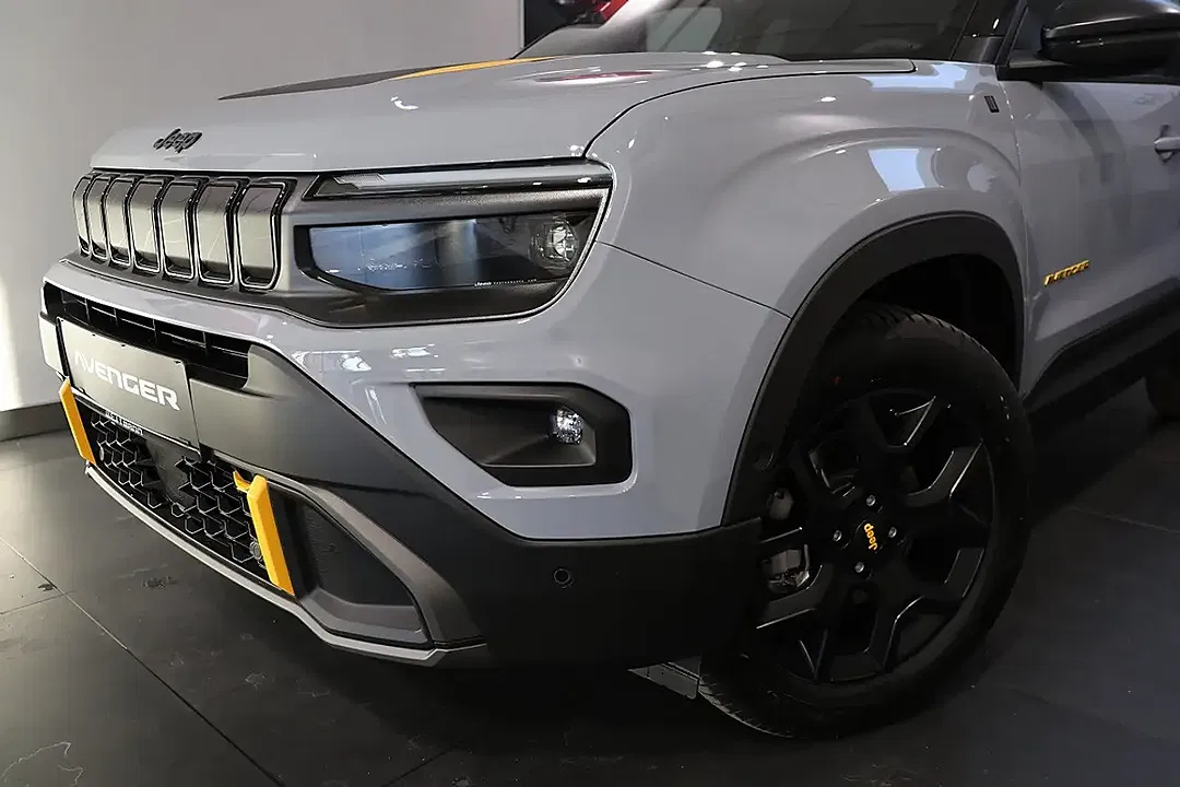 Jeep Avenger 1.2 e-Hybrid DCT 4xe The North Face - foto 2