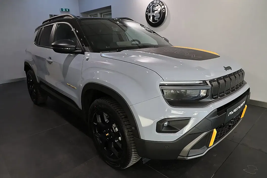 Jeep Avenger 1.2 e-Hybrid DCT 4xe The North Face - Thumbnail 6