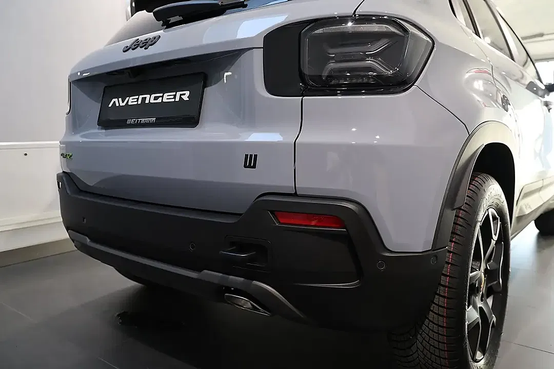 Jeep Avenger 1.2 e-Hybrid DCT 4xe The North Face - Thumbnail 8