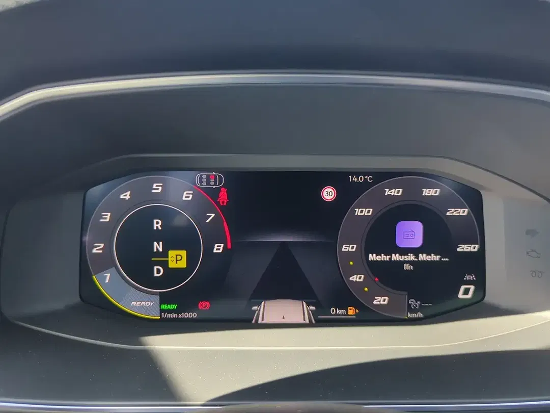 SEAT Leon 1.5 eTSI DSG Style - Thumbnail 13