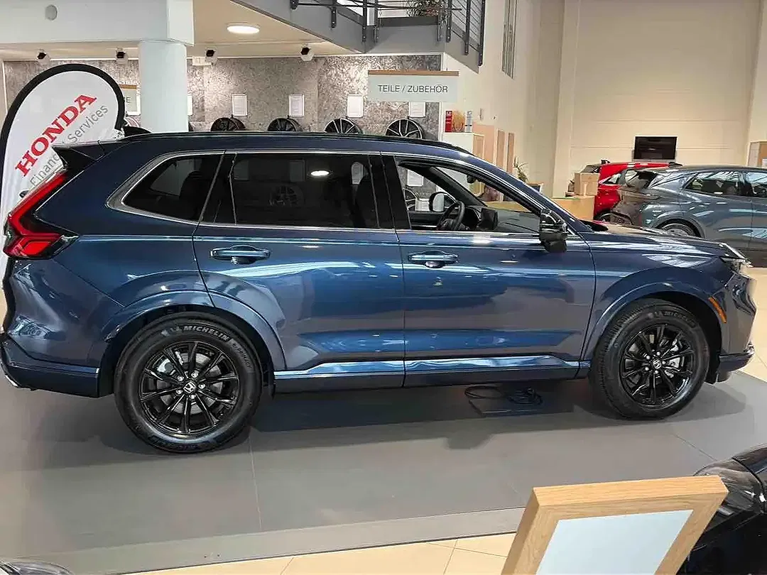 Honda CR-V PHEV Advance Tech - Thumbnail 3