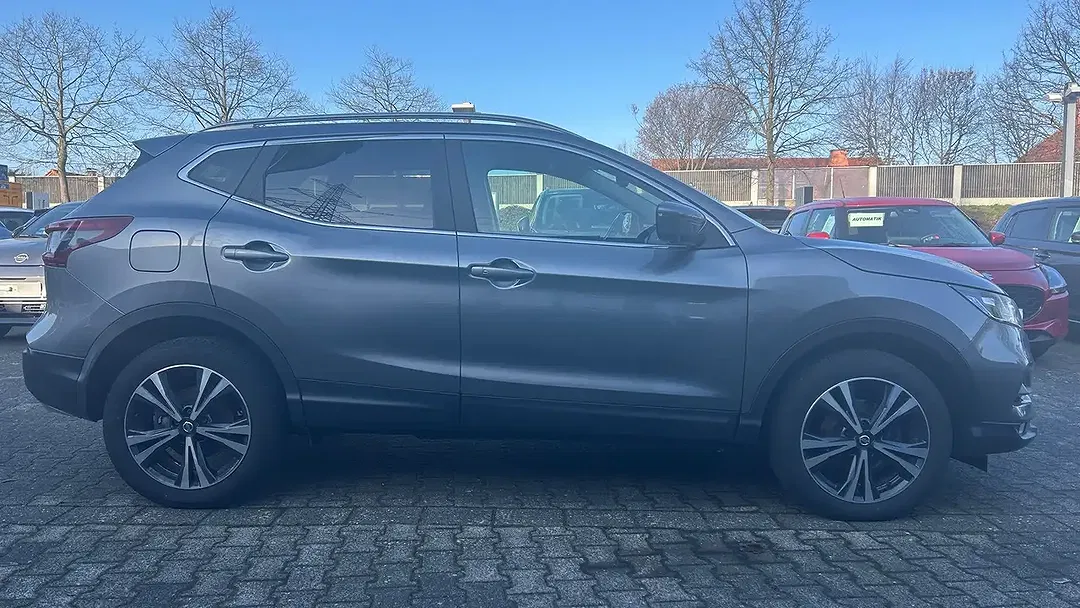 Nissan Qashqai N-Connecta - Thumbnail 4