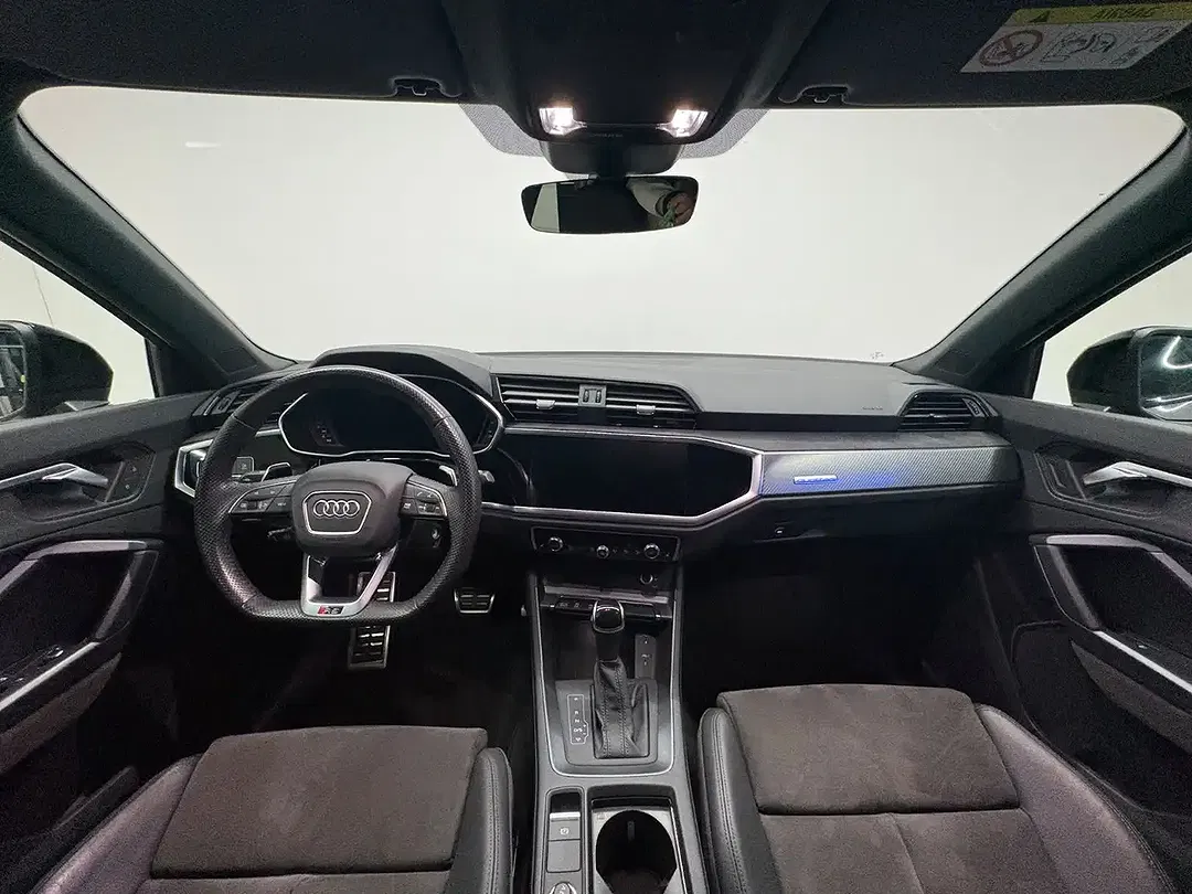 Audi RS Q3 2.5 TFSI quattro - Thumbnail 12