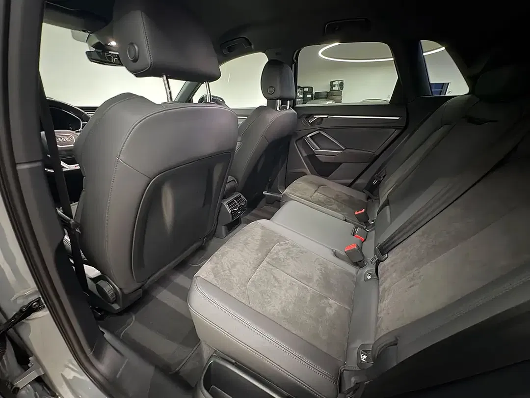 Audi RS Q3 2.5 TFSI quattro - Thumbnail 13