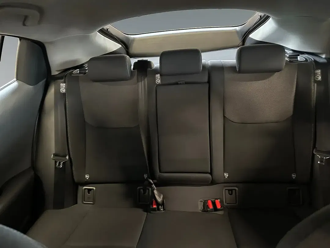 Toyota Prius Prestige - Thumbnail 14